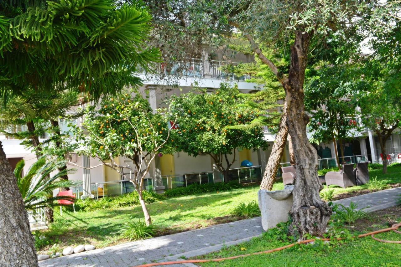 Clover Magic Nova Beach Hotel Side Bagian luar foto